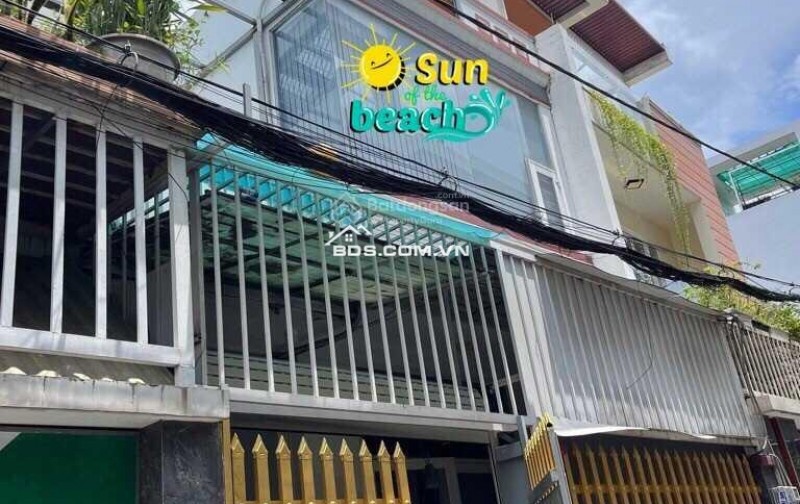 Nhà Trịnh Hoài Đức, ngay Vincom Plaza, ô tô tận cửa, 2T, ngang 6m, 75m2, nhỉnh 6 tỷ